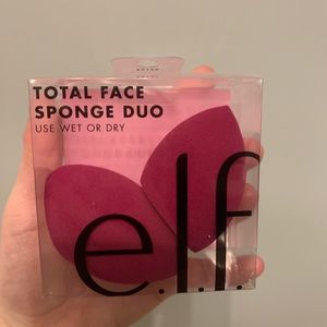 e.l.f. Total Face Sponge Duo